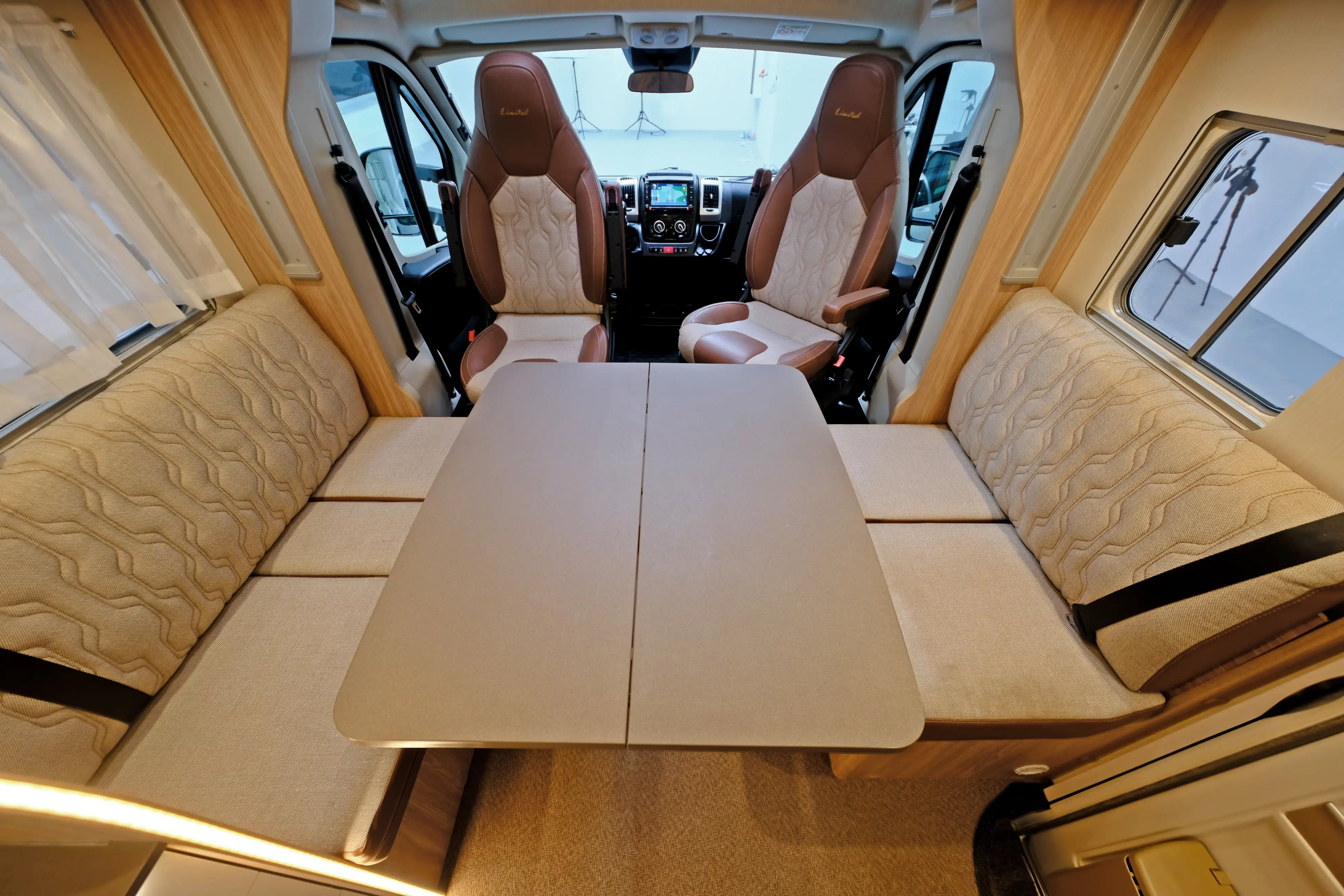 BUERSTNER Lyseo T 727 Limited